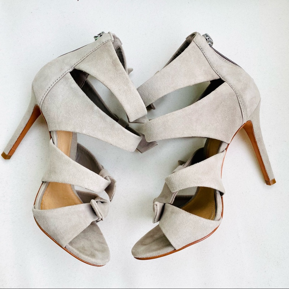 Schutz Miranda Suede Peep Toe Bow Strappy Heels in “Mouse” size 6 - Picture 15 of 16